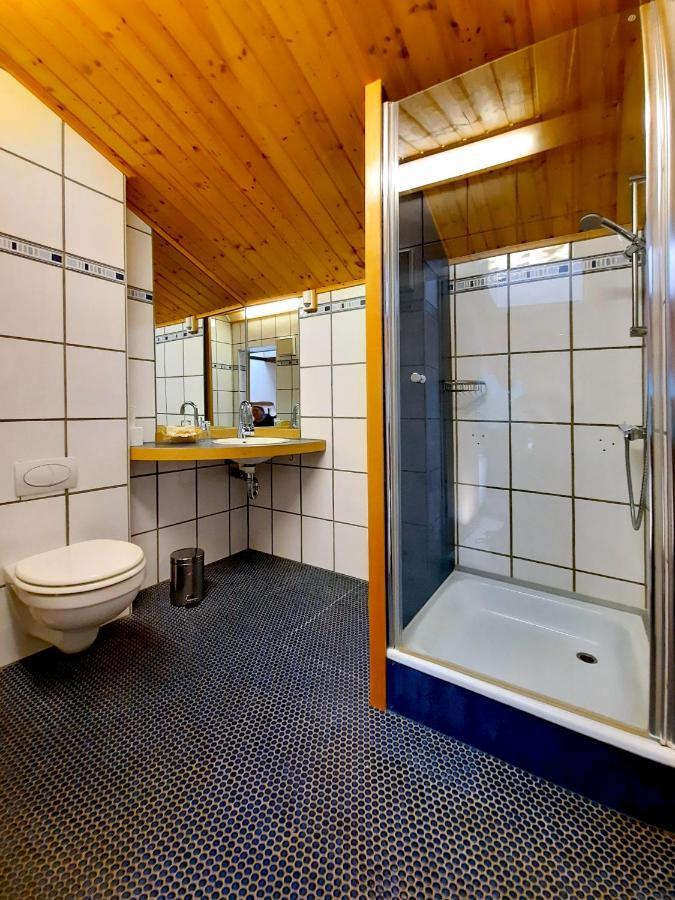 Hotel Vier Spitzen Lauenforde Eksteriør billede